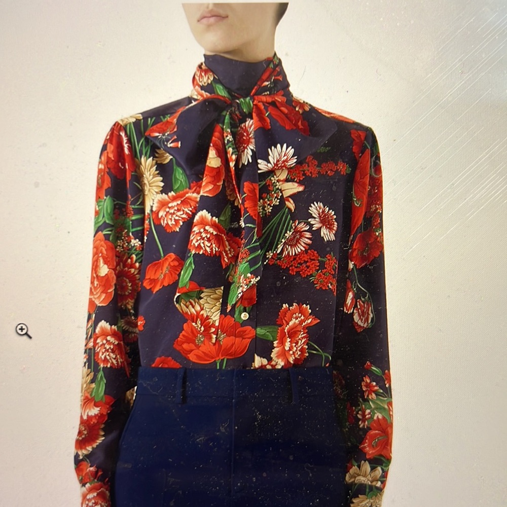 Gucci 2018 Spring Bouquet Silk Blouse with Self Tie Bow